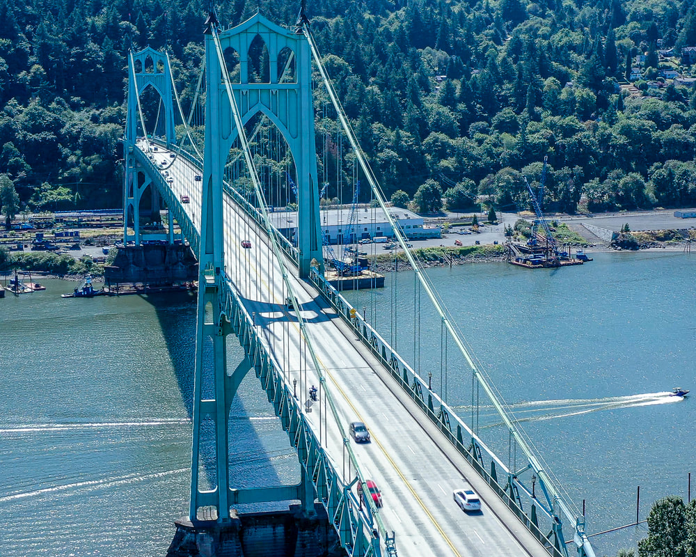 Bridge over the Willamette River in Portland, Oregon